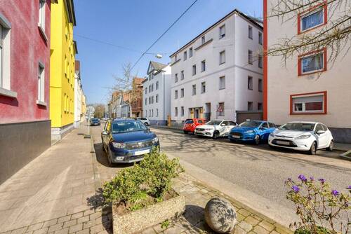 Haus & Straße von N-W - 