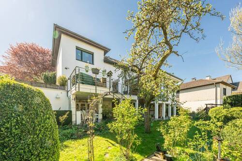 Außenansicht - 6 Zimmer Einfamilienhaus zum Kaufen in Iserlohn
