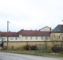 Teilsaniertes Mehrfamilienhaus mit 16 WE (davon 9 vermietet) und großem Grundstück provisionsfrei zu verkaufen - Kamsdorf