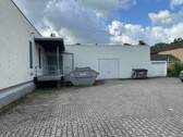 Anlieferung & Garage - 