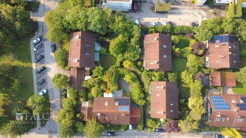 Gesamtgrundstück - 5 Zimmer Doppelhaushälfte in Ottobrunn