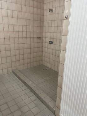 Duschen EG - 