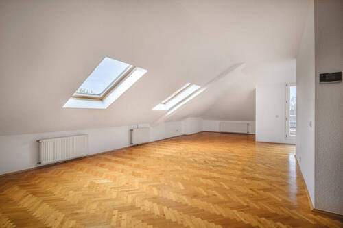 Wohnzimmer - 2 Zimmer Etagenwohnung in Aachen