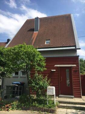 Bild 2 - 5 Zimmer Mehrfamilienhaus, Wohnhaus zur Miete in Sindelfingen