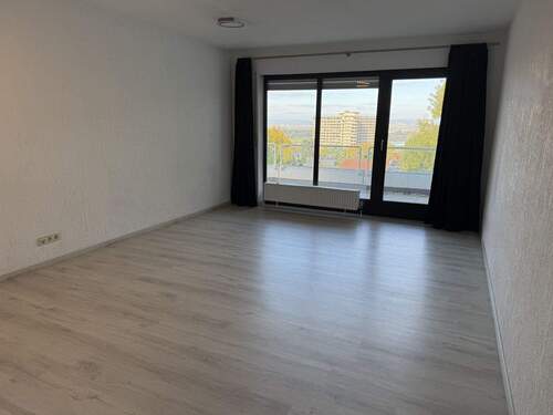 Wohnzimmer - 3 Zimmer Etagenwohnung zur Miete in Vallendar