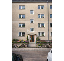 Kompakte Zwei-Zimmer-Wohnung mit Balkon in ruhigem Mehrfamilienhaus - Ferdinandshof