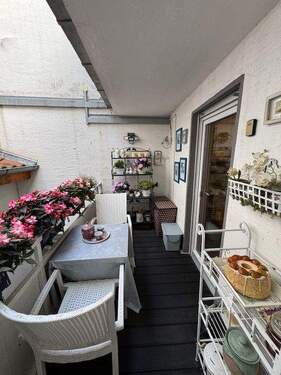  mit Zugang zum Balkon - 