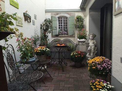 Innenhof - 4 Zimmer Reihenmittelhaus zum Kaufen in Kaiserslautern