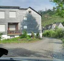 Zentral gelegenes 2 Familienwohnhaus mit Nebengebäude - Dietzhölztal Ewersbach