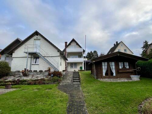 Bild1 - Vielseitiges Wohnhaus mit großem Grundstück in Barntrup