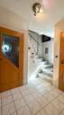 Flur mit Treppe - 