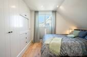 Schlafzimmer 2 OG - 