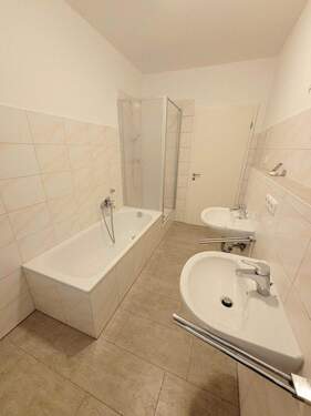 Bad - 3 Zimmer Etagenwohnung in Bad Kohlgrub