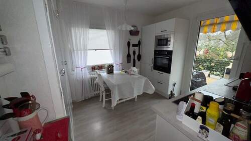 Küche mit Essplatz - 