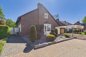Außenansicht - Familienfreundliches Einfamilienhaus mit Garten, Vollkeller & Doppelcarport in ruhiger Wohnlage
