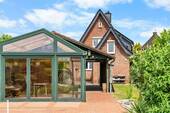 Rückansicht - Ein Haus zum Ankommen - gepflegtes Zuhause mit traumhaftem Garten