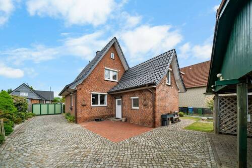 Rückansicht - Einfamilienhaus mit 113,00 m&sup2; in Neumünster zum Kaufen