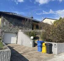 Stilvolles Einfamilienhaus in Altleiningen: Premium-Ausstattung trifft auf naturnahes Wohnen