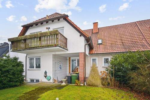 Rückseite - 8 Zimmer Mehrfamilienhaus, Wohnhaus zum Kaufen in Schauenburg / Elgershausen