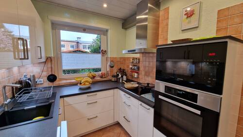 hochwertige Einbauküche - 