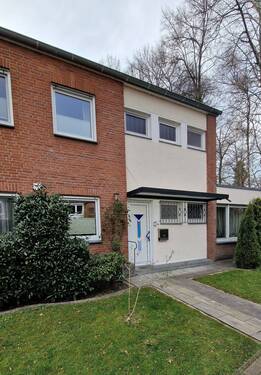 grüner Vorgarten - 6 Zimmer Einfamilienhaus in Münster