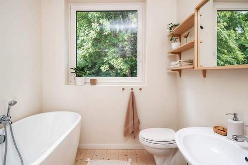 Bad - (KI generiert) - 