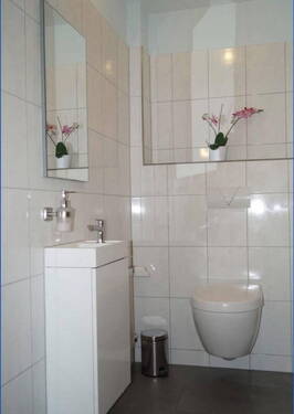 Gäste WC - 7 Zimmer Einfamilienhaus in 78194 Immendingen