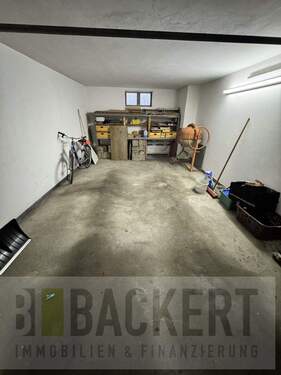 Garage - 