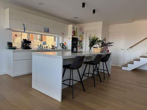 Küche - 6 Zimmer Doppelhaushälfte in Renningen