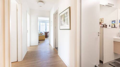 Flur - Etagenwohnung mit 88,00 m&sup2; in Hamburg zur Miete