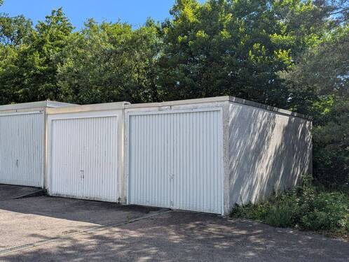 Garage ganz rechts - 