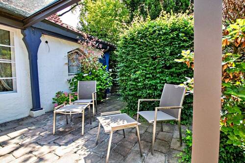 Sitzgelegenheit - 