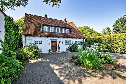 Ansicht - 6 Zimmer Einfamilienhaus zum Kaufen in Delmenhorst