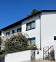 Hauszugang - Einfamilienhaus in Traumlage - 729.000,00 EUR Kaufpreis, ca.  235,00 m² Wohnfläche