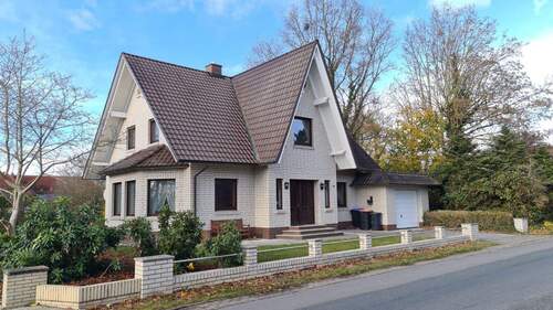 Ansicht - 4 Zimmer Mehrfamilienhaus, Wohnhaus in Varel