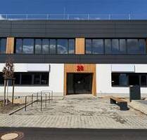 Halle mit Büro Nähe Flughafen Schönfeld zu mieten - Berlin Bohnsdorf