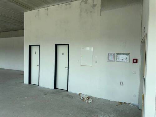 Büro Rohbau Zugang zu den WCs - 
