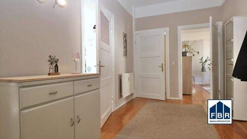 Der geräumige Korridor - 