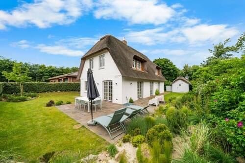 Hausansicht - 4 Zimmer Einfamilienhaus zum Kaufen in Nieblum
