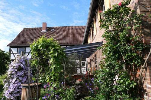 Terrasse am Haus - Mehrfamilienhaus, Wohnhaus mit 280,00 m² in Einbeck zum Kaufen
