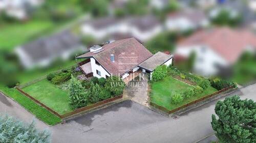 Hausansicht - 6 Zimmer Mehrfamilienhaus, Wohnhaus zum Kaufen in Weil der Stadt / Schafhausen