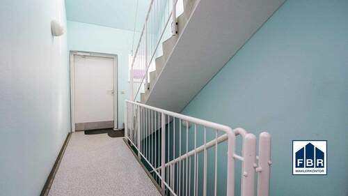 Treppenhaus - Etagenwohnung mit 48,50 m&sup2; in Schwerin zum Kaufen