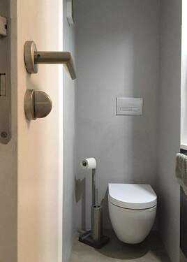 WC - 