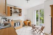 Einbauküche - 5 Zimmer Einfamilienhaus zum Kaufen in Berlin