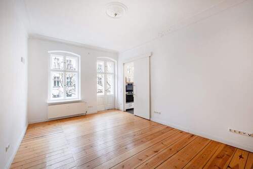 Zimmer 1 - Altbaujuwel am Auerdreieck mit zwei Balkonen