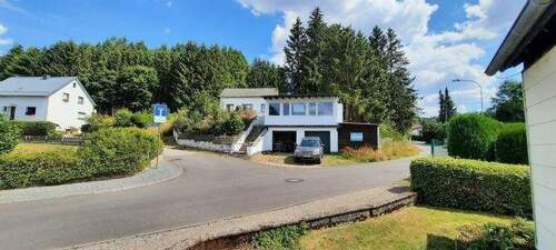 Straßenansicht Vorderseite - Einfamilienhaus mit 70,00 m&sup2; in Dahlem zum Kaufen