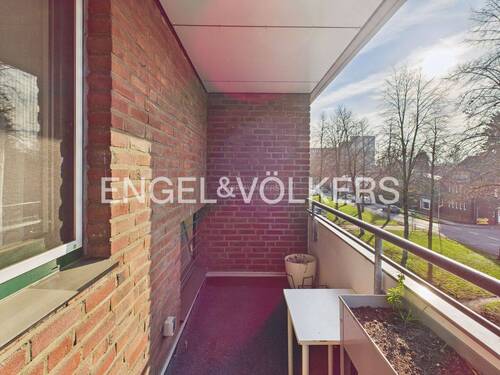 Loggia mit Süd-West Ausrichtung - 2 Zimmer Etagenwohnung zum Kaufen in Krefeld