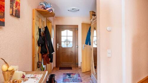 Flur - Doppelhaushälfte mit 129,60 m&sup2; in Pirna zum Kaufen