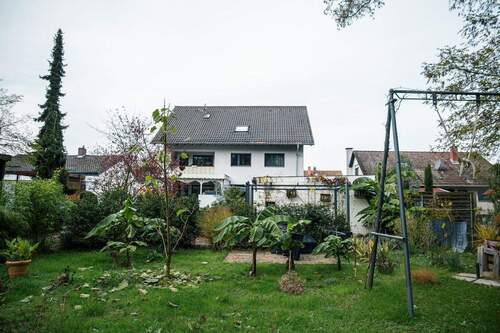 Gartenansicht - 1 Zimmer Mehrfamilienhaus, Wohnhaus zum Kaufen in Ellerstadt