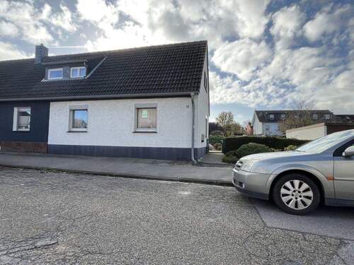 Front - 5 Zimmer Einfamilienhaus in Alsdorf